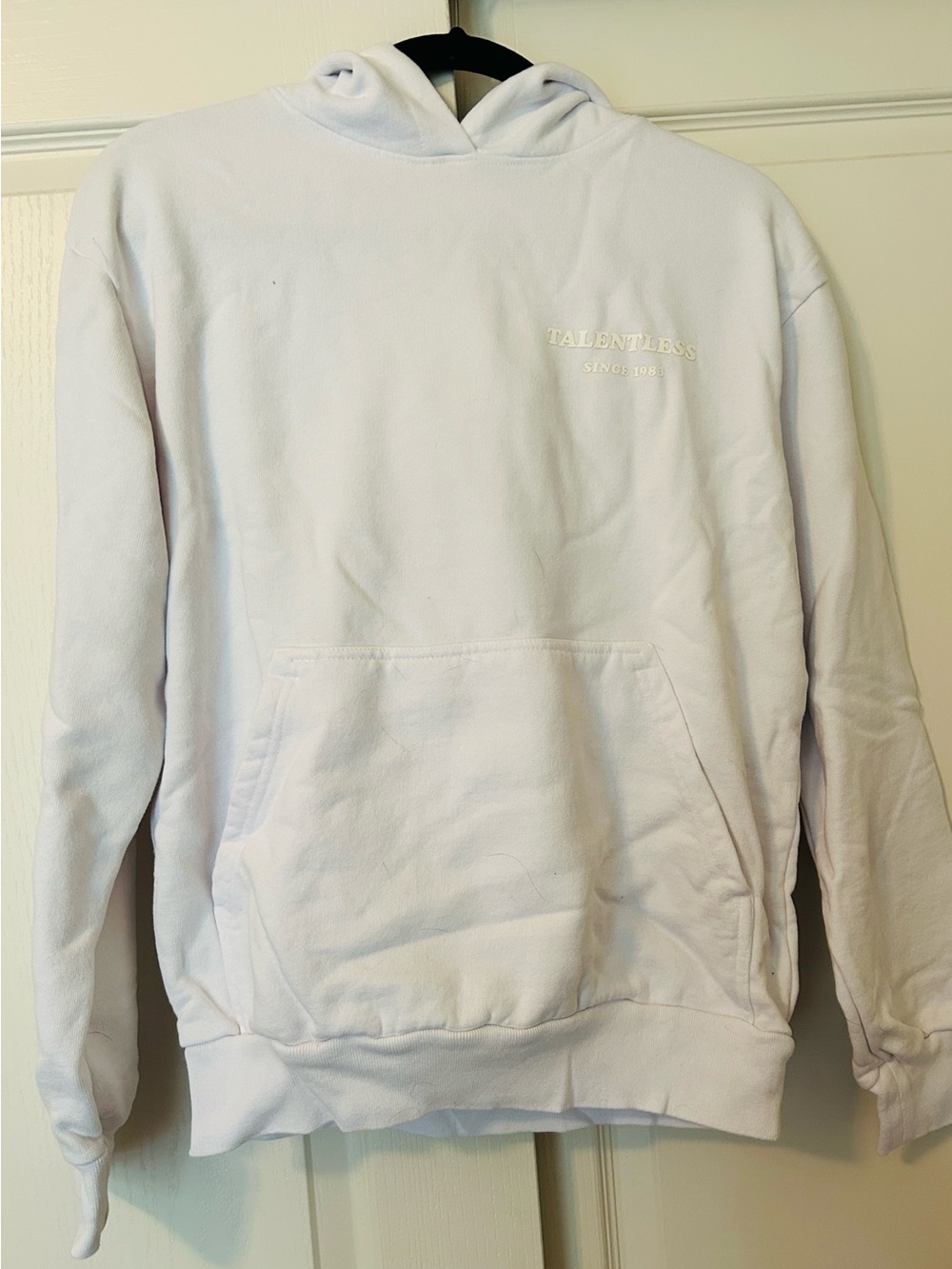TALENTLESS Men's White Crewneck Hoodie Size Small